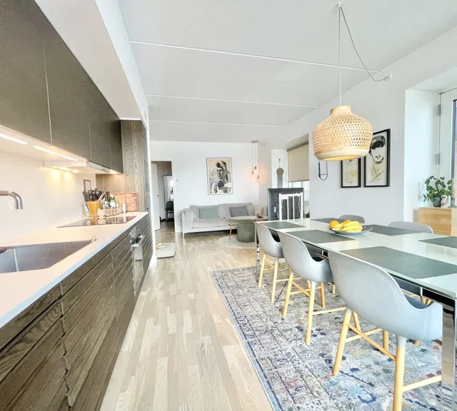 apartment Bright and Spacious 4-Room Apartment in Aalborg
