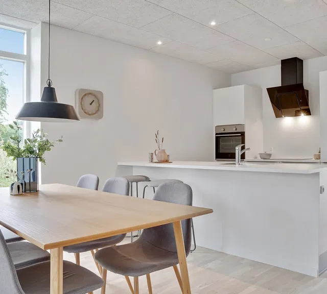 townhouse Rummeligt rækkehus med tre værelser og egen have