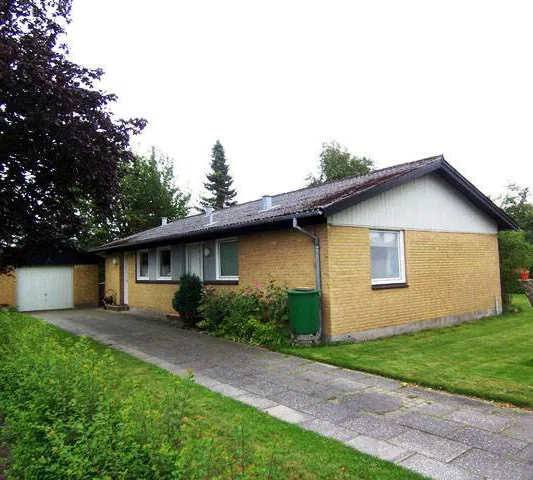 house Lovely townhouse/house with 4 rooms in Bindslev