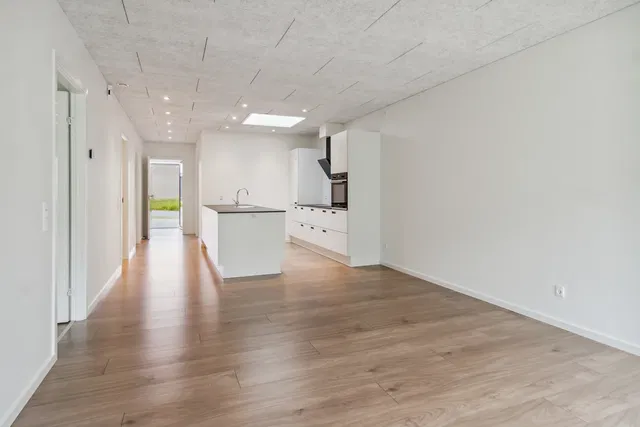 townhouse 4-værelses rækkehus med terrasse og privat parkering