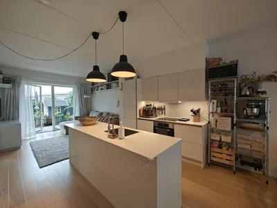 Lys lejlighed med terrasse og adgang til fællesarealer - Krimsvej, København S - 4