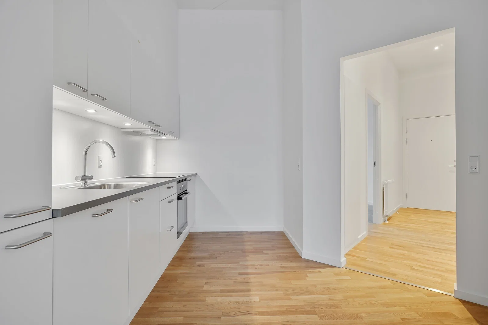 apartment 3-room apartment with balcony or terrace