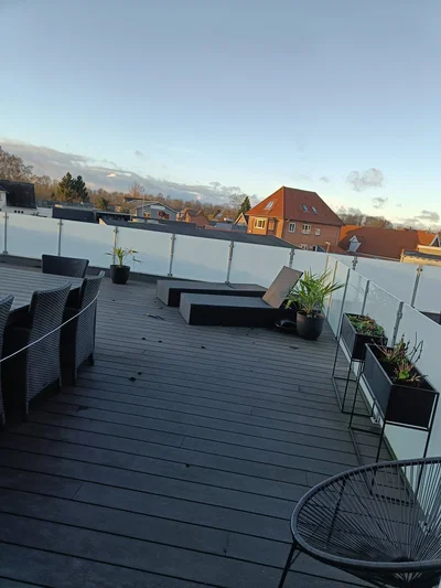 NYRENOVERET LEJLIGHED MED STOR TAGTERRASSE - Vesterbrogade, Hedensted - 1