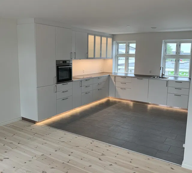 apartment NYINDRETTET UNIKT LEJEMÅL MED STOR TAGTERRASSE