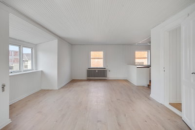 Nyistandsat 3-værelses lejlighed centralt i Rønde - Hovedgaden, Rønde - 4