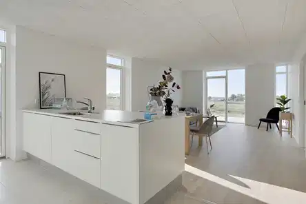 townhouse 4-værelses rækkehus med privat terrasse og fælles faciliteter
