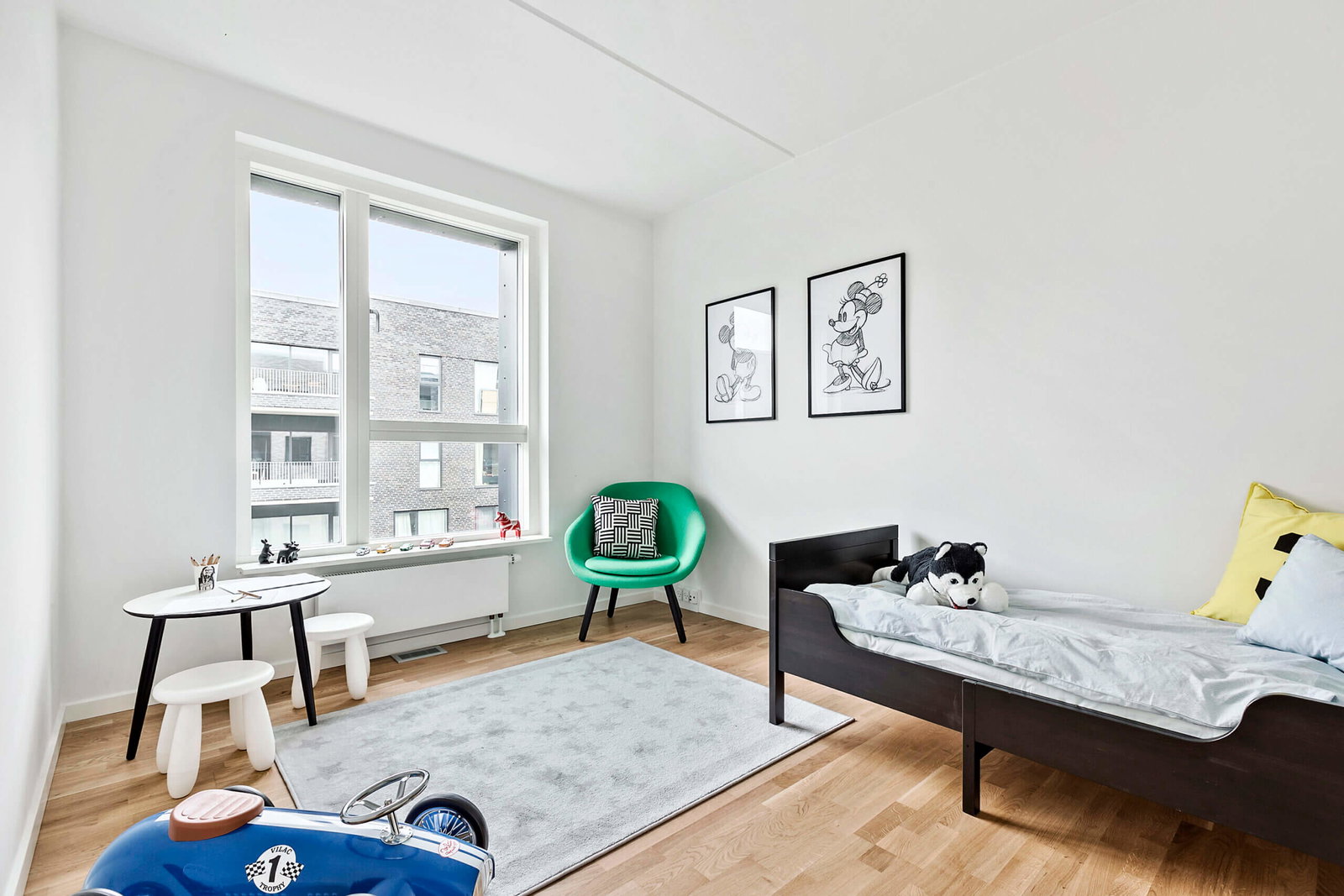 Visual presentation of the listing