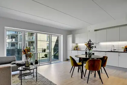 Lys 3-værelses lejlighed på 91 m² i Engbyen, Risskov – billede 1