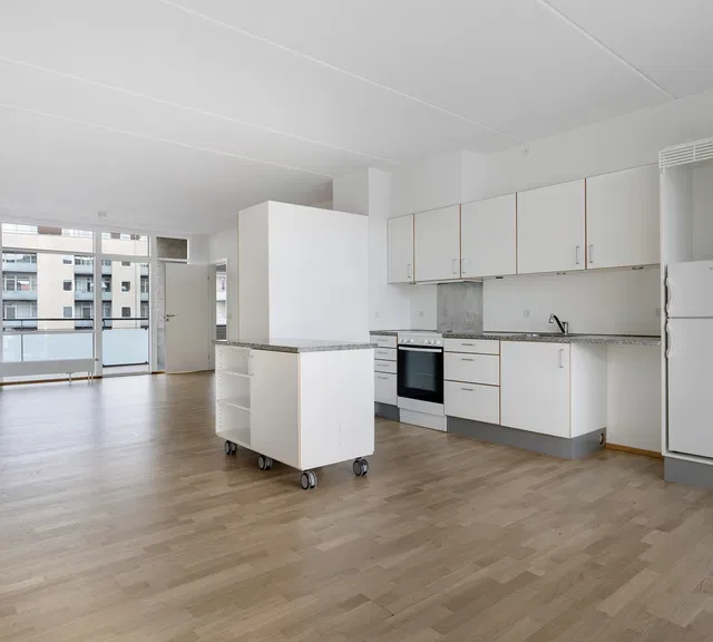 apartment Lys 3-værelses lejlighed med to altaner i København NV