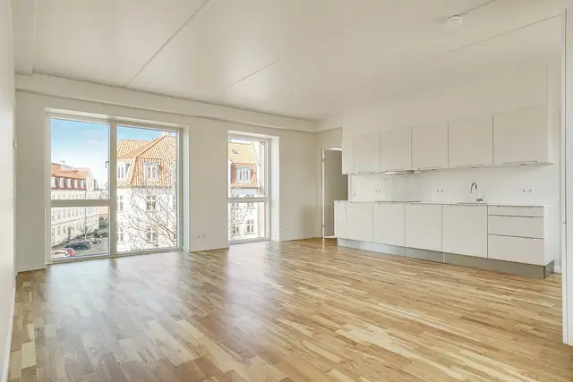 apartment Lys 4-værelses lejlighed med tagterrasse