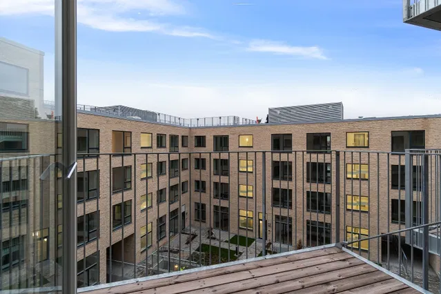 apartment Lys 2-værelses bolig med privat altan