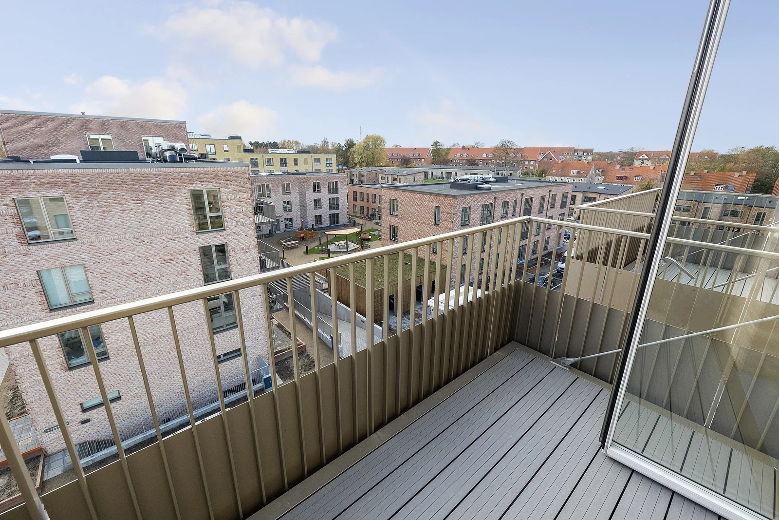 apartment Lys og moderne 4-værelses lejlighed i Holbæk