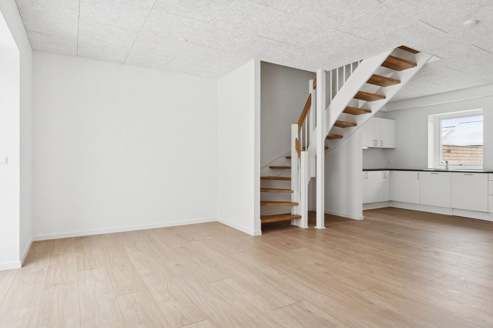 townhouse 4-værelses rækkehus med terrasse og have