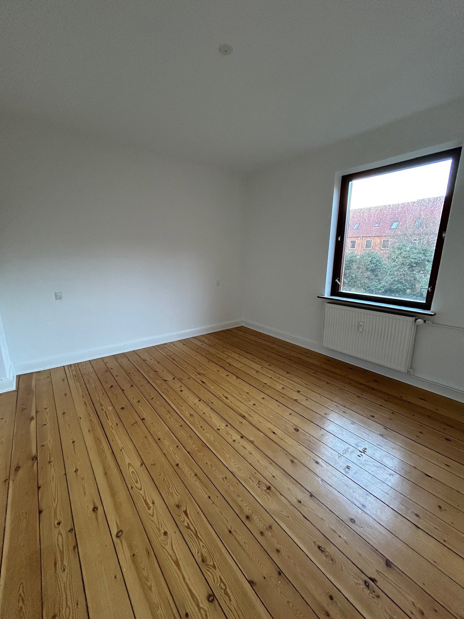 apartment 2-værelses lejlighed med god beliggenhed nær byen