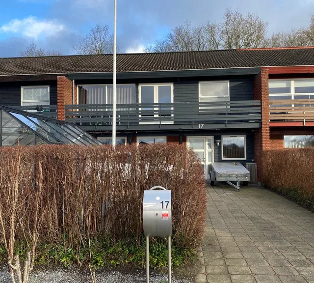 townhouse Velholdt 4-værelses rækkehus med altan i Vonsild