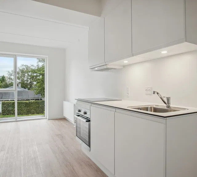 apartment Bright 1-room apartment with access to communal areas