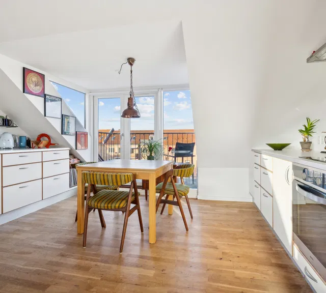 apartment Lys 1-værelses lejlighed med altan i Aalborg