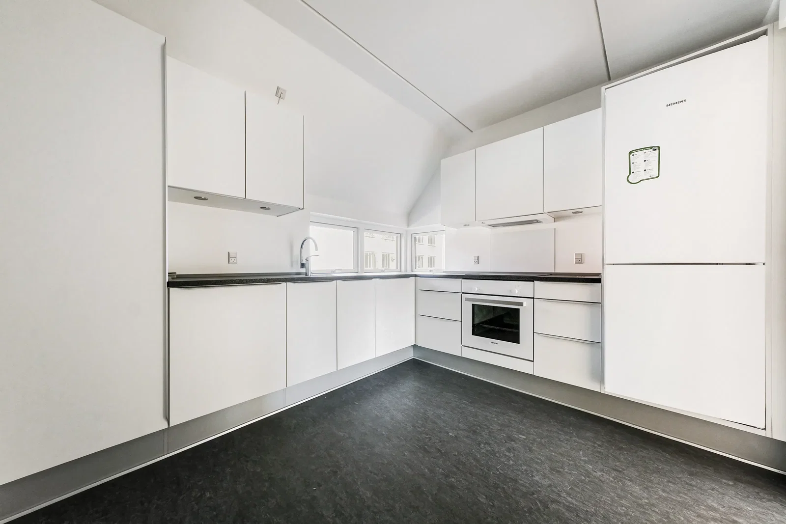 apartment Central 2-room apartment with balcony in Odense C