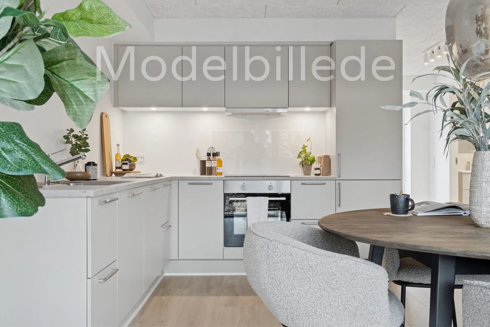 townhouse Moderne 3-værelses rækkehus i Ølsted, lys og funktionel