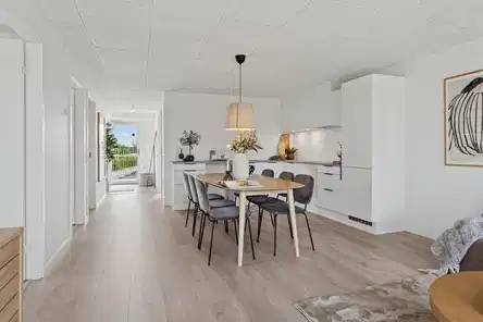 apartment Stor og moderne 4-værelses lejlighed i Store Heddinge