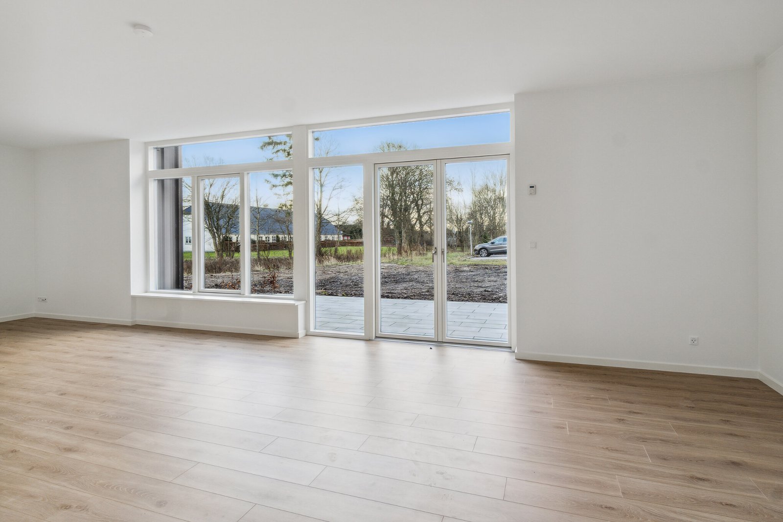 townhouse 4-room terraced house with terrace in Vinding