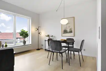 townhouse Lys 2-værelses lejlighed med gratis parkering