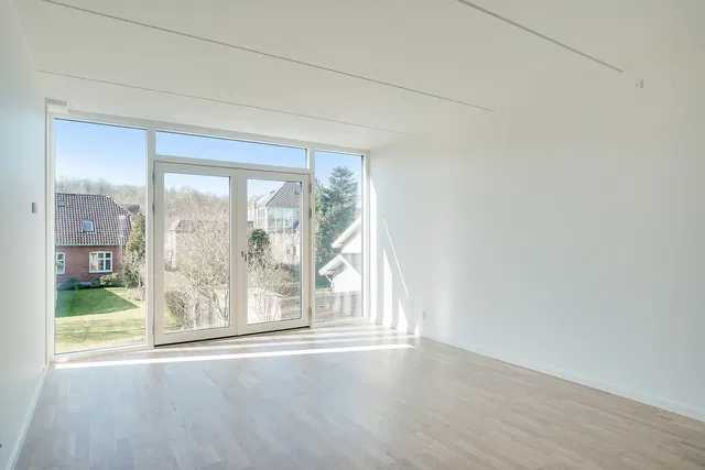 apartment Lys 3-værelses bolig med altanmulighed