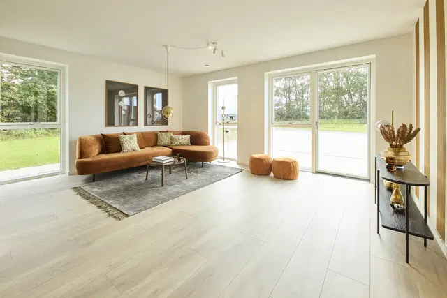 townhouse Moderne dobbelthus med have og carport i Give