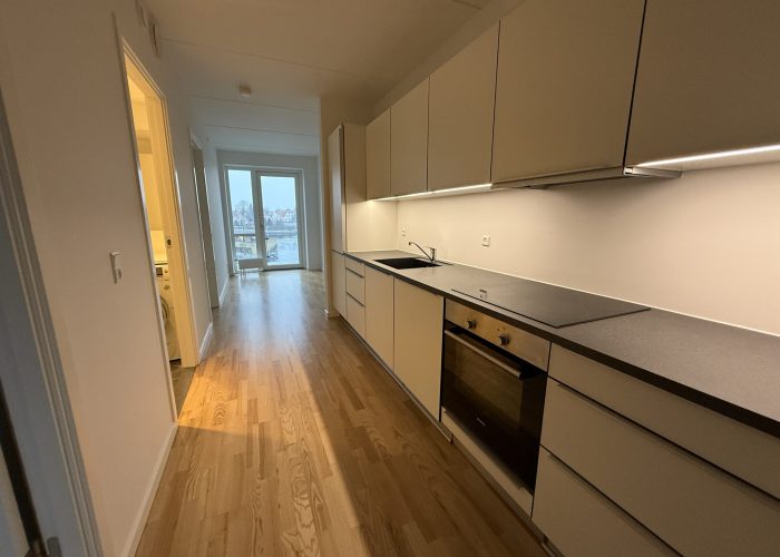 Delevenlig 2-værelses lejlighed med egen altan - Finderupvej, Aarhus C - 0