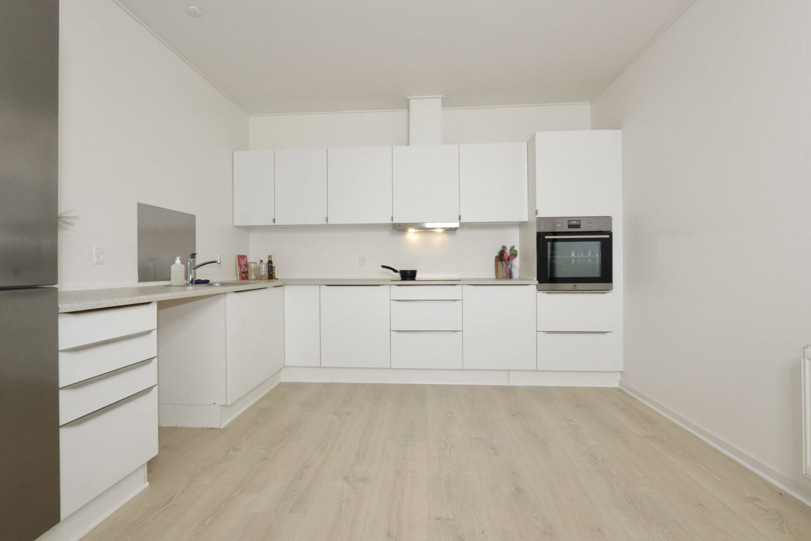 townhouse Townhouse with South-Facing Terrace in a Quiet and Enclosed Area