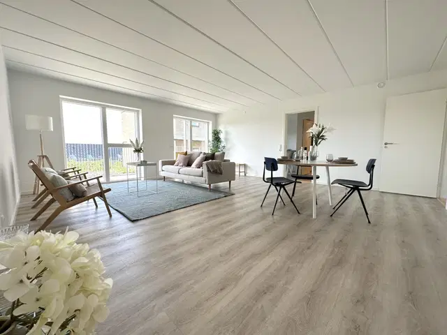 apartment Naturskøn lejlighed med terrasse og to badeværelser