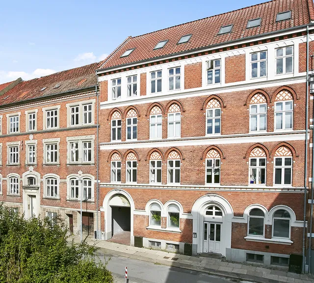 apartment 3 værelses lejlighed på 75m2 med altan