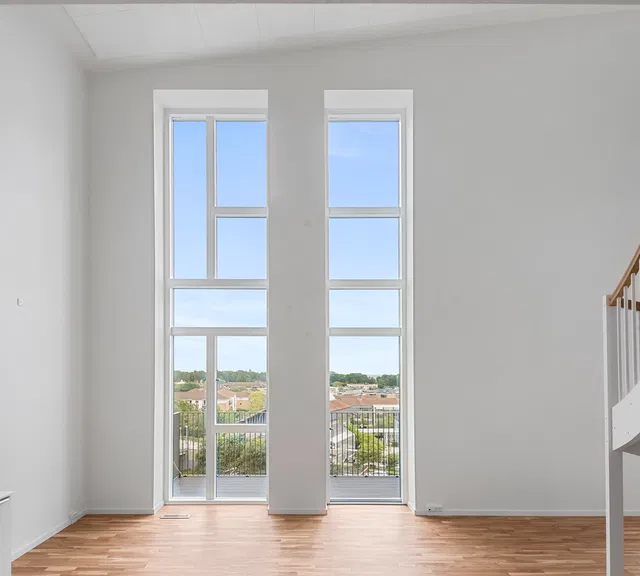 apartment Sydvendt bolig i to plan med altan
