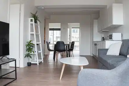 apartment Lys og moderne 4-værelses lejlighed i Vallensbæk