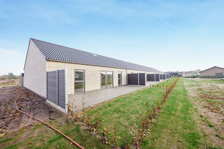 Lyst rækkehus tæt på bymidten i Billund - Mariehønen, Billund - 0