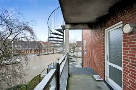 apartment Almen lejlighed med altan i naturskønne omgivelser