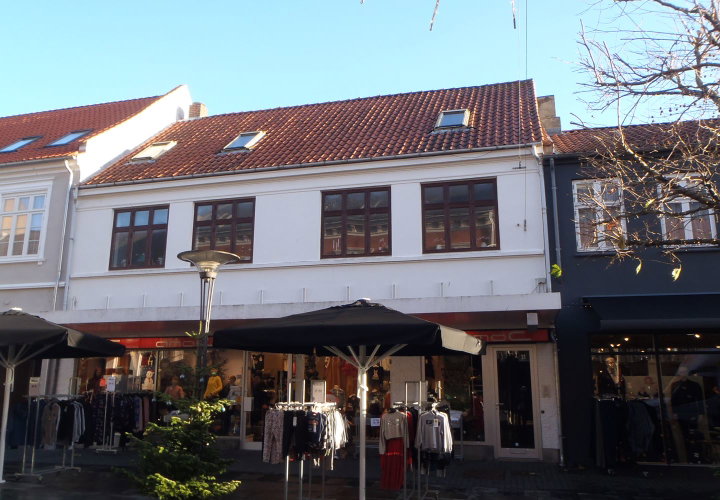 Rummelig femværelses lejlighed med stor altan - Vendersgade, Fredericia - 0