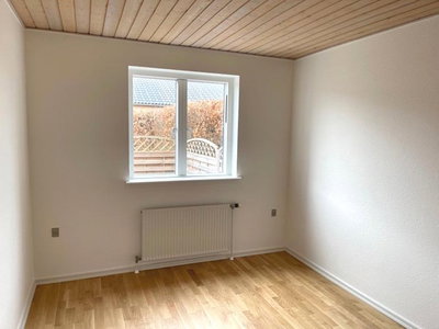 Dejligt 4-værelses rækkehus i to plan i Fraugde - Østergårdsparken, Odense SØ - 4
