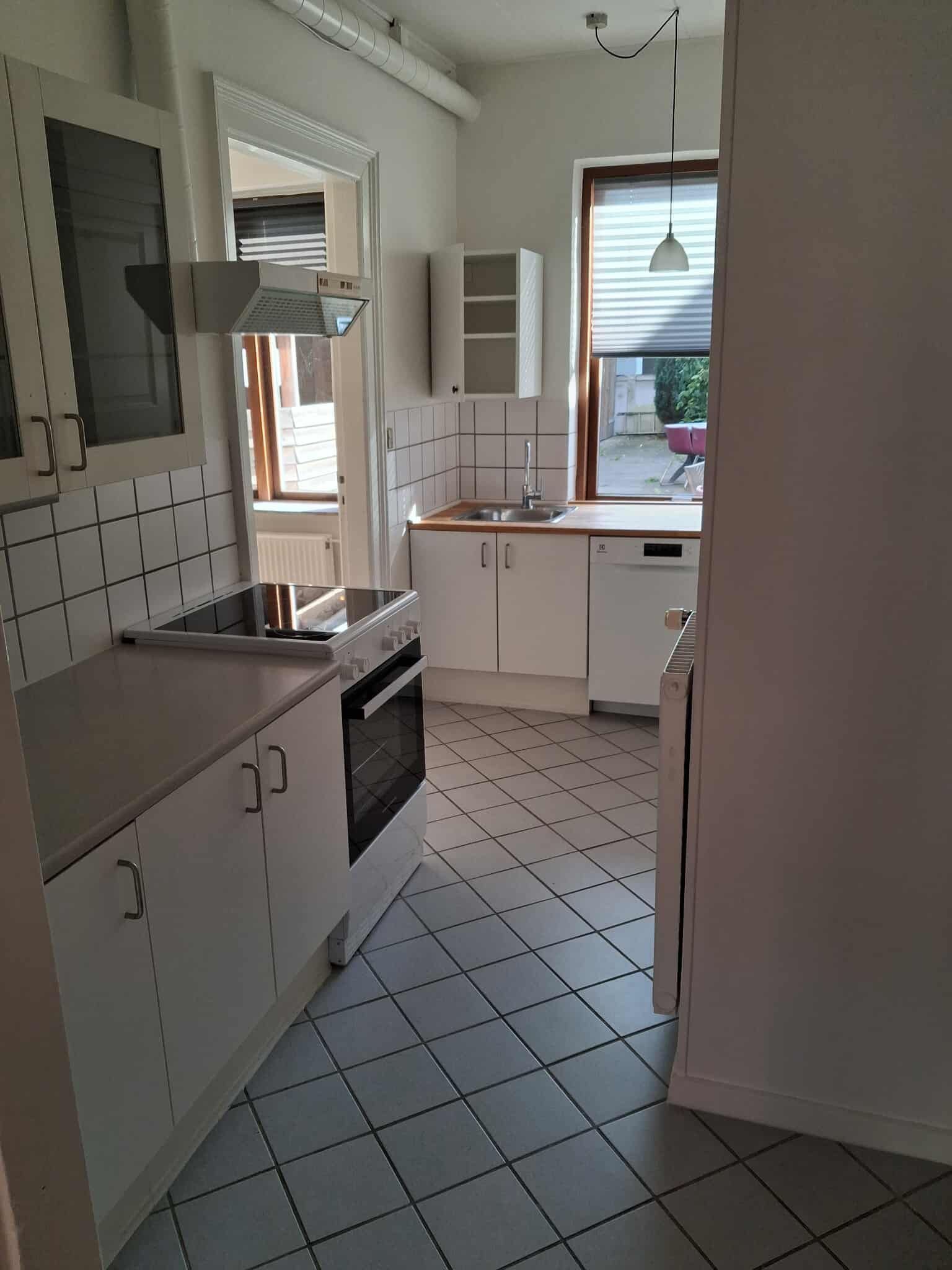 apartment Lys 2-værelses stuelejlighed, 68 m²