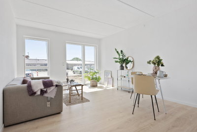 Centralt rækkehus med sydvestvendt terrasse i Hørning - Lethsmindeparken, Hørning - 1