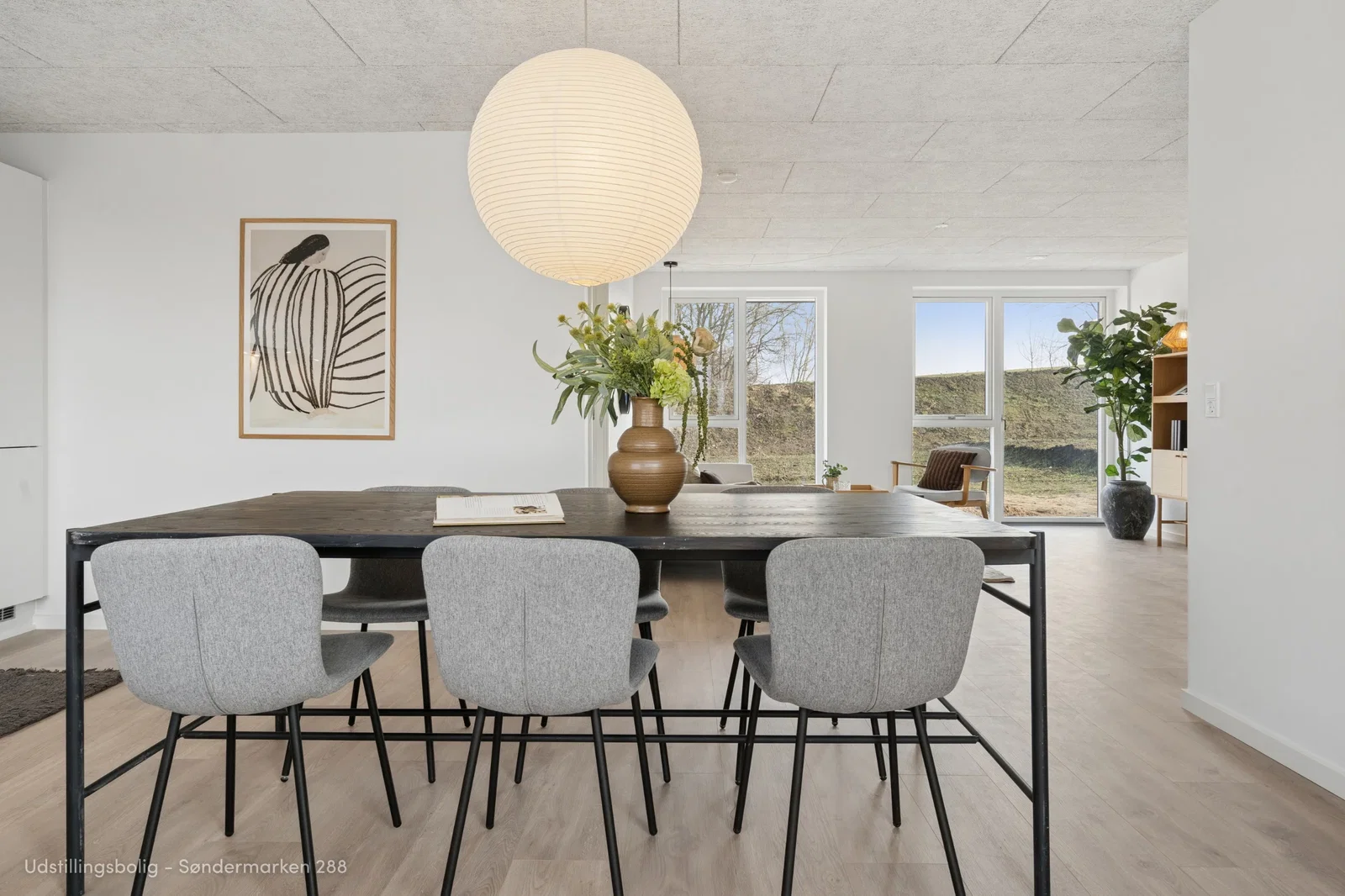 Visual presentation of the listing