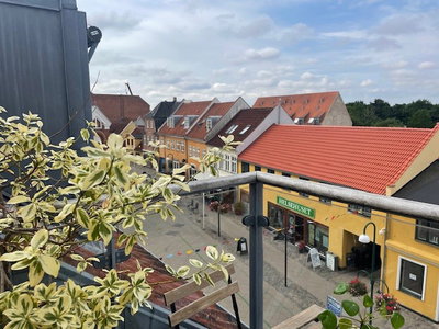 Lys taglejlighed med central beliggenhed - Jernbanegade, Frederikssund - 2