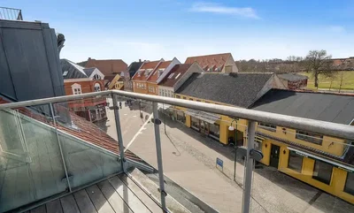 Lys taglejlighed med central beliggenhed - Jernbanegade, Frederikssund - 1