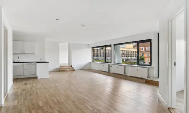apartment Central 4-værelses lejlighed med stor terrasse