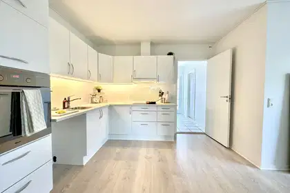 3-room apartment in a peaceful green oasis – photo 4
