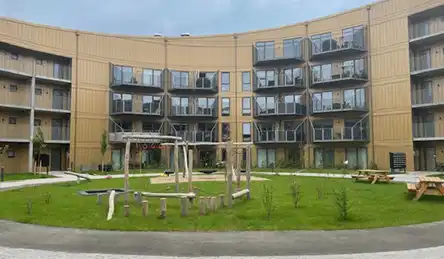 apartment Moderne 1-værelses med stor altan og depotrum