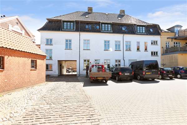 apartment Lys og charmerende lejlighed i centrum af Nykøbing Mors