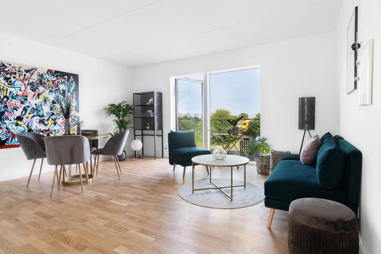 apartment Lys 2-værelses lejlighed med altan i Roskilde