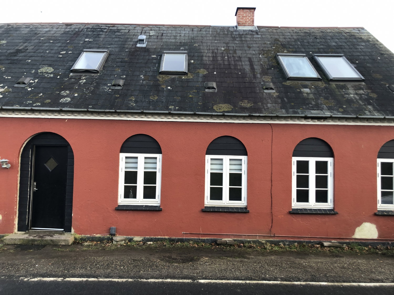 apartment Charmerende 115 m² lejlighed med have og parkering