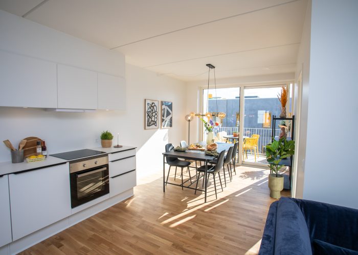 apartment Flot 4-værelses lejlighed med stor, overdækket altan